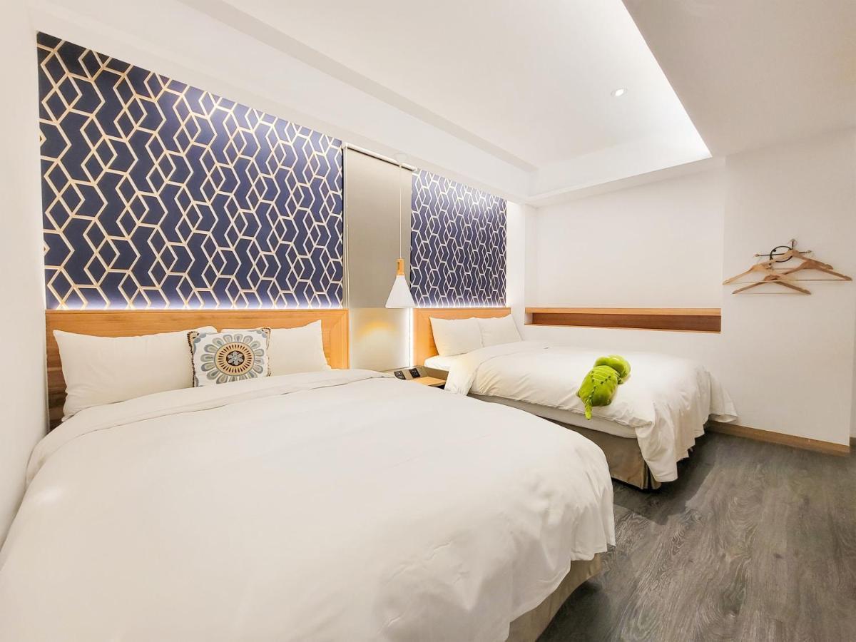 Check Inn Taichung Zhongshan Kültér fotó