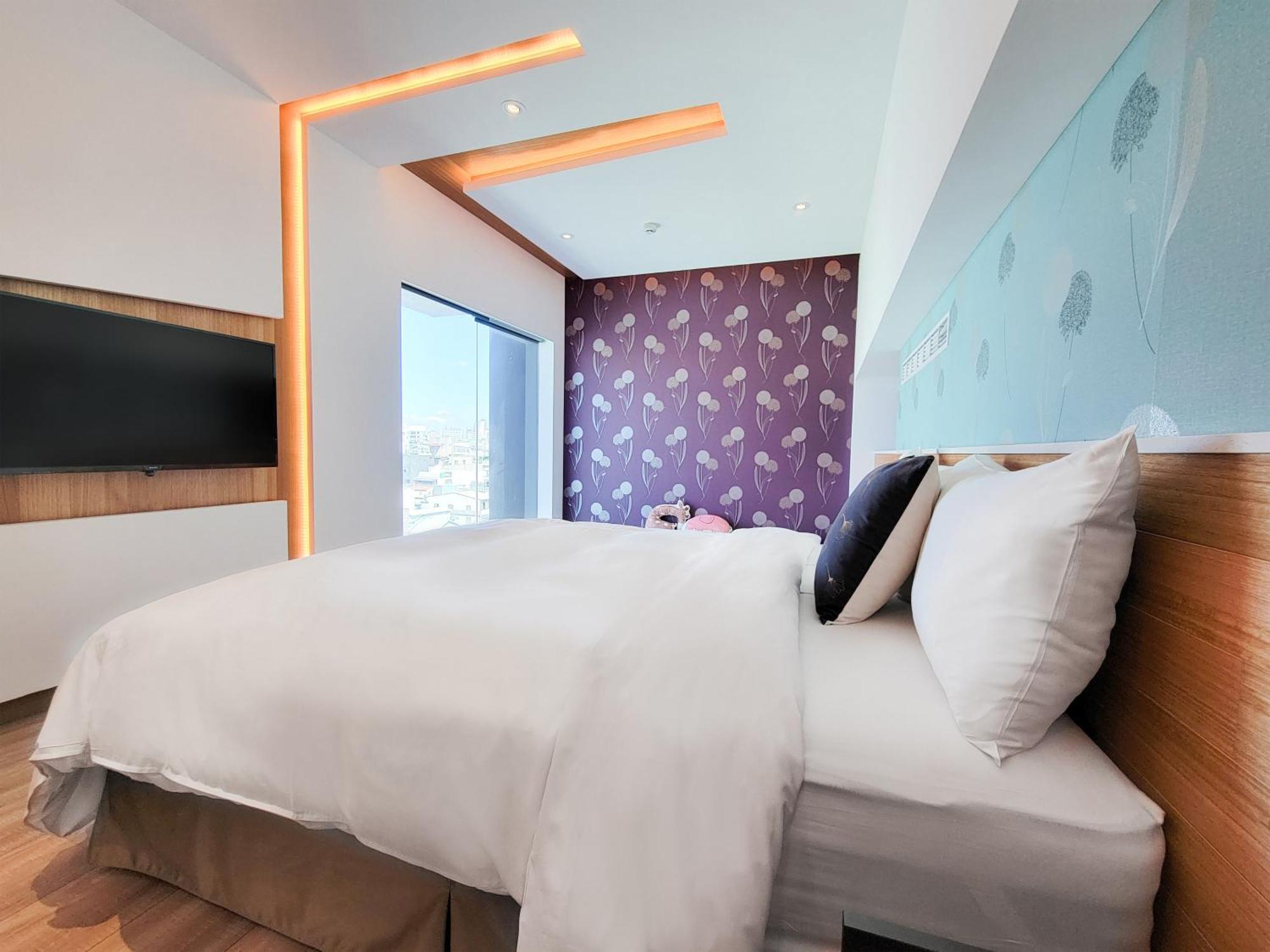 Check Inn Taichung Zhongshan Kültér fotó